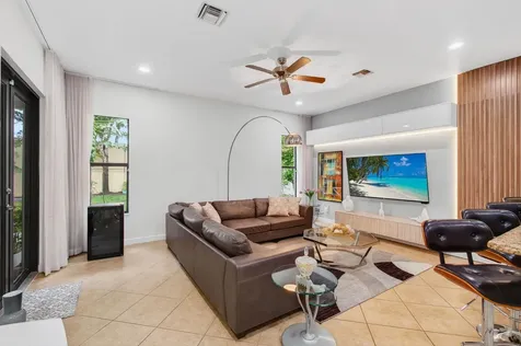 8137 Ferentino Pass Delray Beach FL 33446