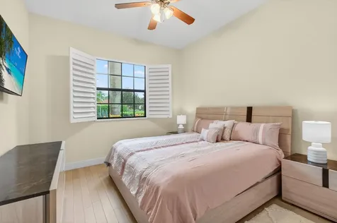 8137 Ferentino Pass Delray Beach FL 33446