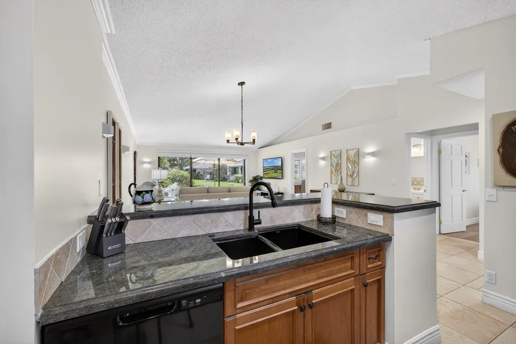 119 Club Drive Palm Beach Gardens FL 33418