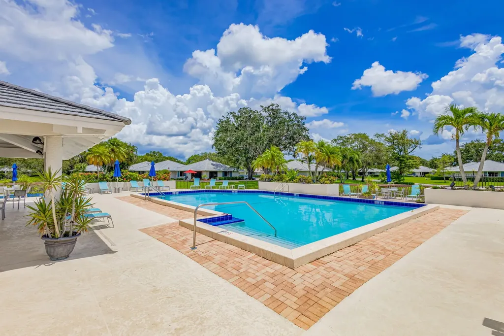 119 Club Drive Palm Beach Gardens FL 33418
