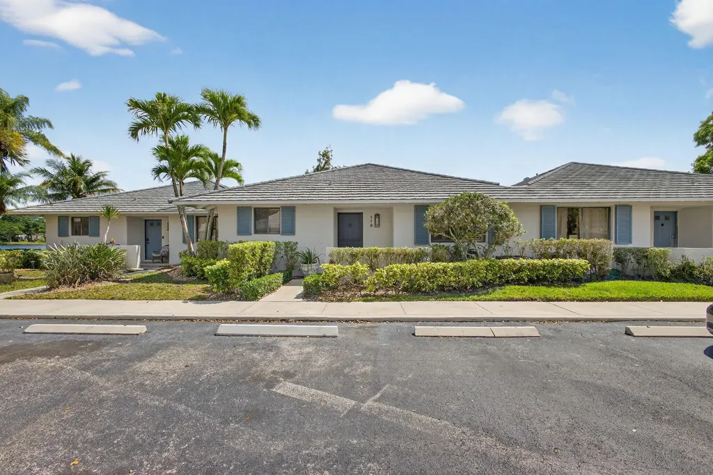 119 Club Drive Palm Beach Gardens FL 33418