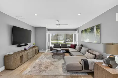 17646 Scarsdale Way Boca Raton FL 33496