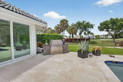 17646 Scarsdale Way Boca Raton FL 33496