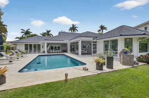 17646 Scarsdale Way Boca Raton FL 33496