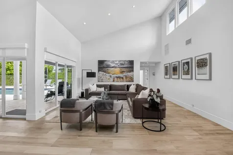 17646 Scarsdale Way Boca Raton FL 33496