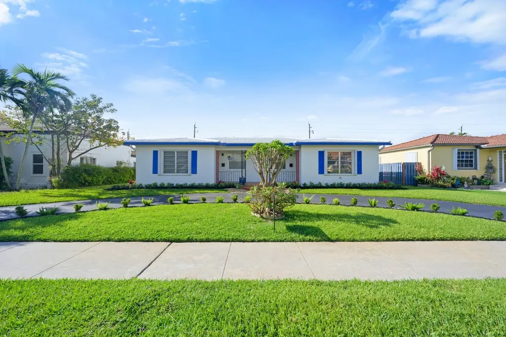 1706 Dewey Street Hollywood FL 33020
