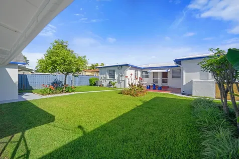 1706 Dewey Street Hollywood FL 33020