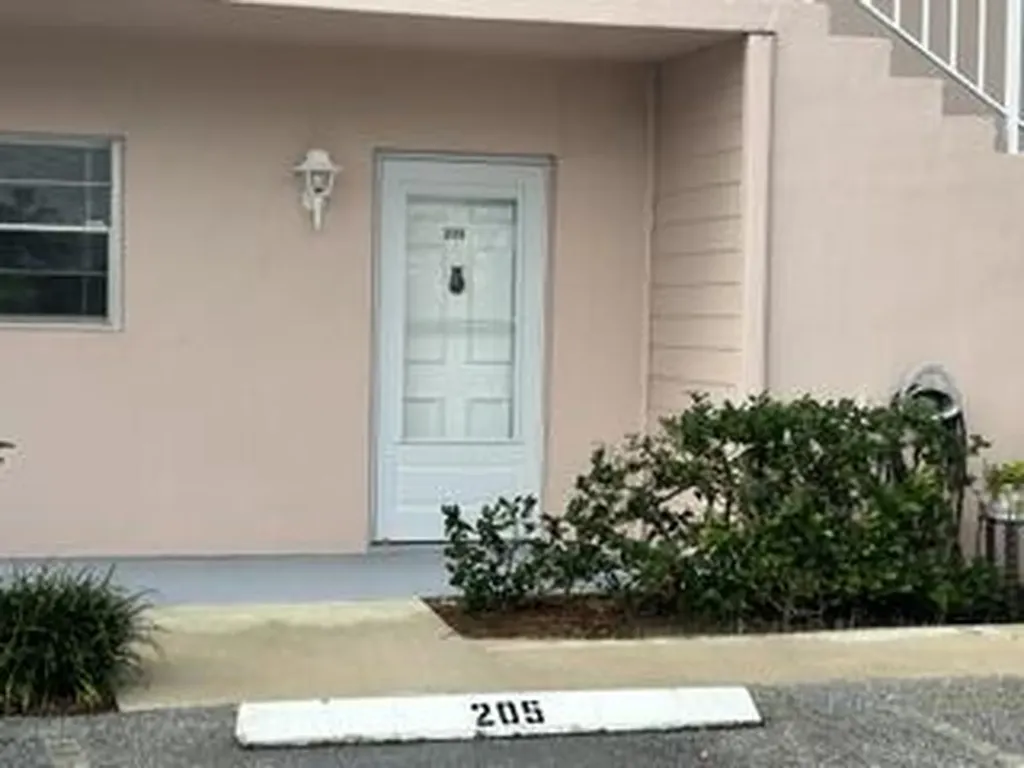 18081 SE Country Club Drive Jupiter FL 33469