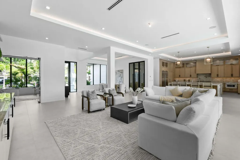 2408 Azure Circle Palm Beach Gardens FL 33410