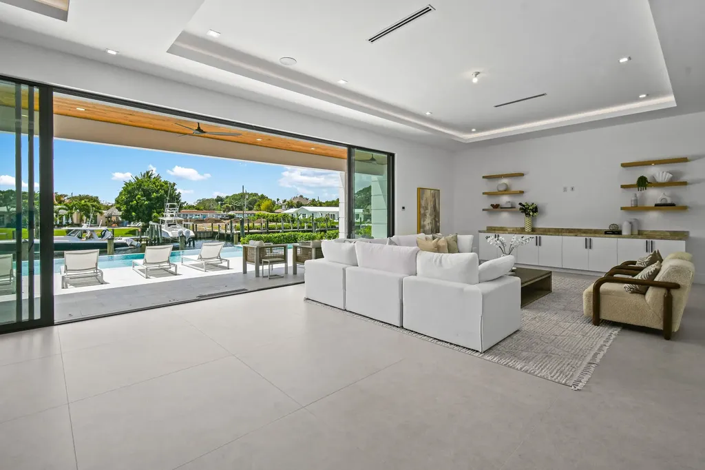 2408 Azure Circle Palm Beach Gardens FL 33410
