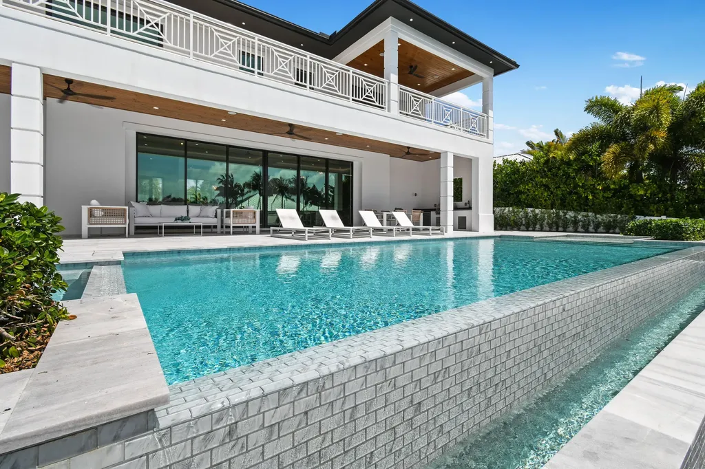 2408 Azure Circle Palm Beach Gardens FL 33410