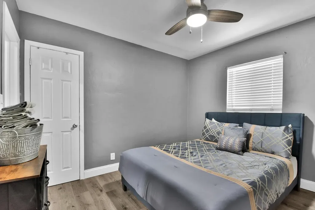 201 SE 23rd Street Fort Lauderdale FL 33316