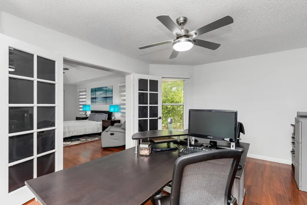 6040 NW 96th Way Parkland FL 33076