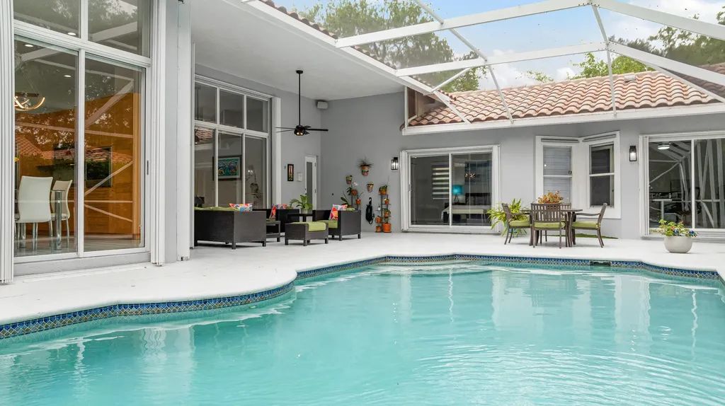 6040 NW 96th Way Parkland FL 33076