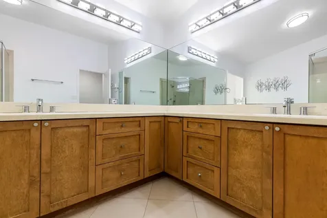 6040 NW 96th Way Parkland FL 33076