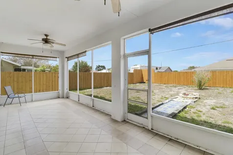 825 SW Mccracken Avenue Port St Lucie FL 34953
