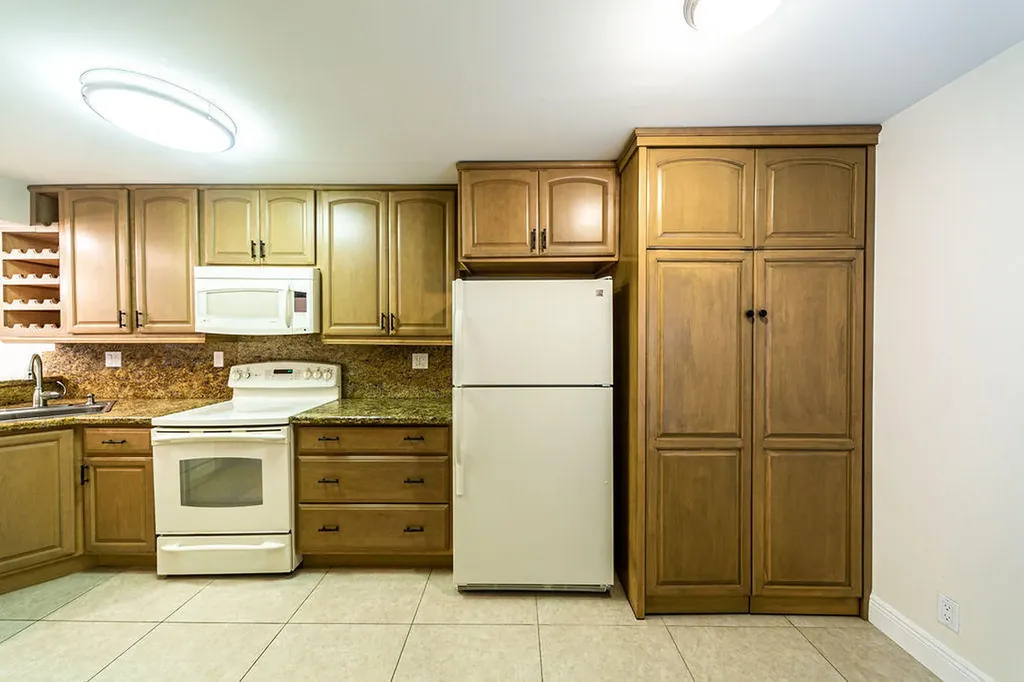 6 Royal Palm Way Boca Raton FL 33432