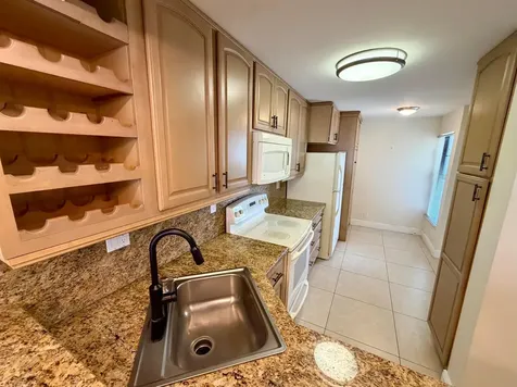 6 Royal Palm Way Boca Raton FL 33432