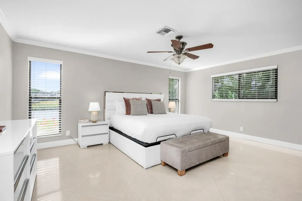 3250 Lakeview Boulevard Delray Beach FL 33445