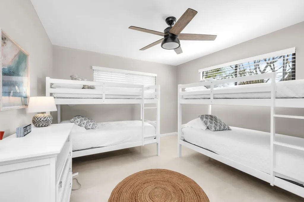 3250 Lakeview Boulevard Delray Beach FL 33445