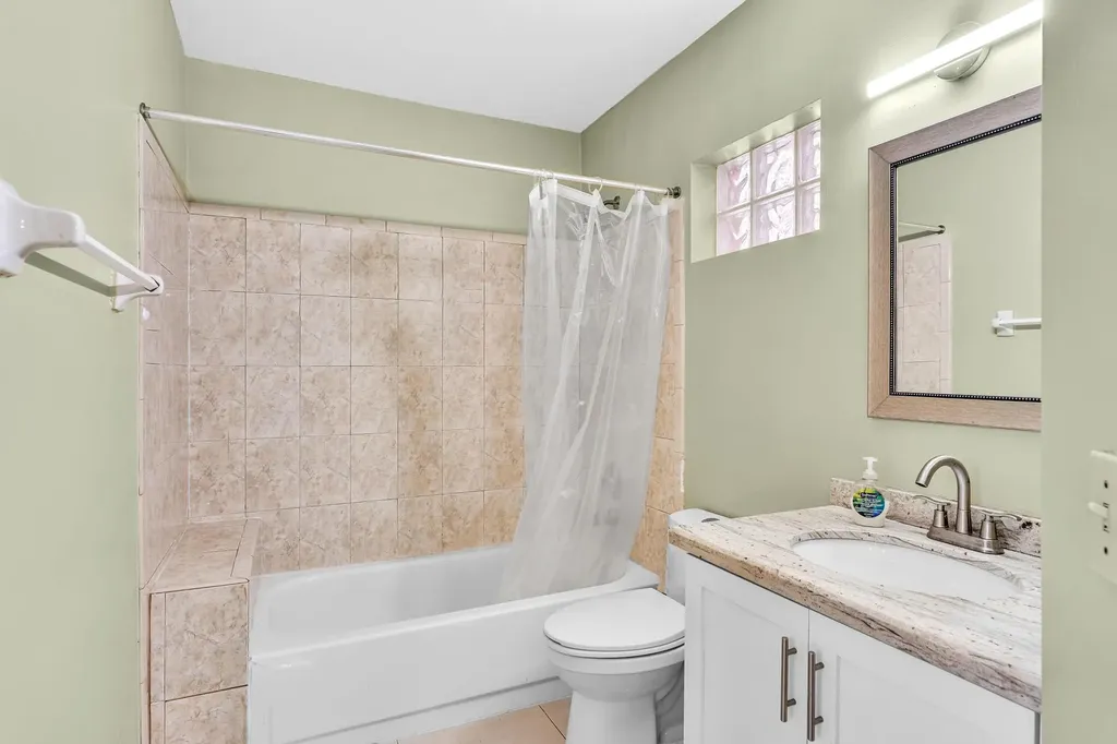 10790 NW 14th Street Plantation FL 33322