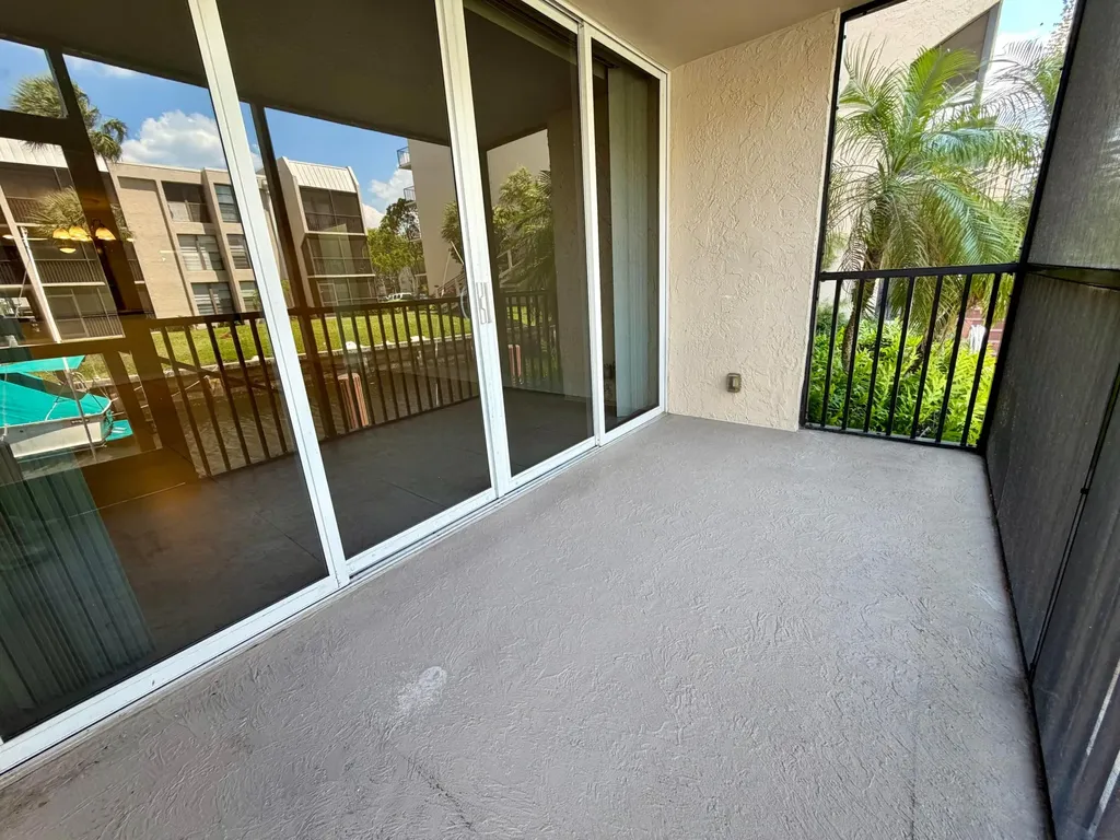 6 Royal Palm Way Boca Raton FL 33432