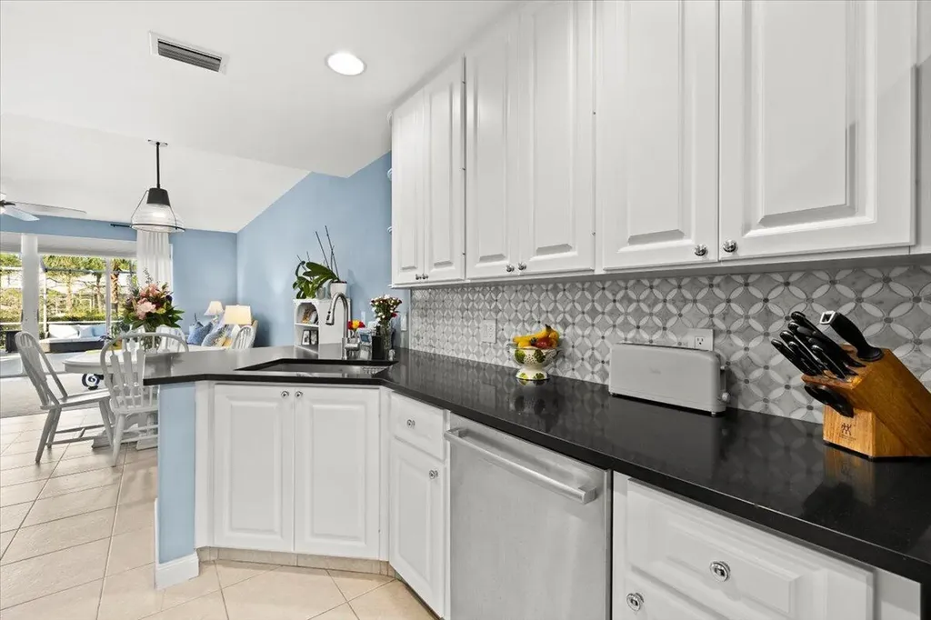 142 Santa Barbara Way Palm Beach Gardens FL 33410