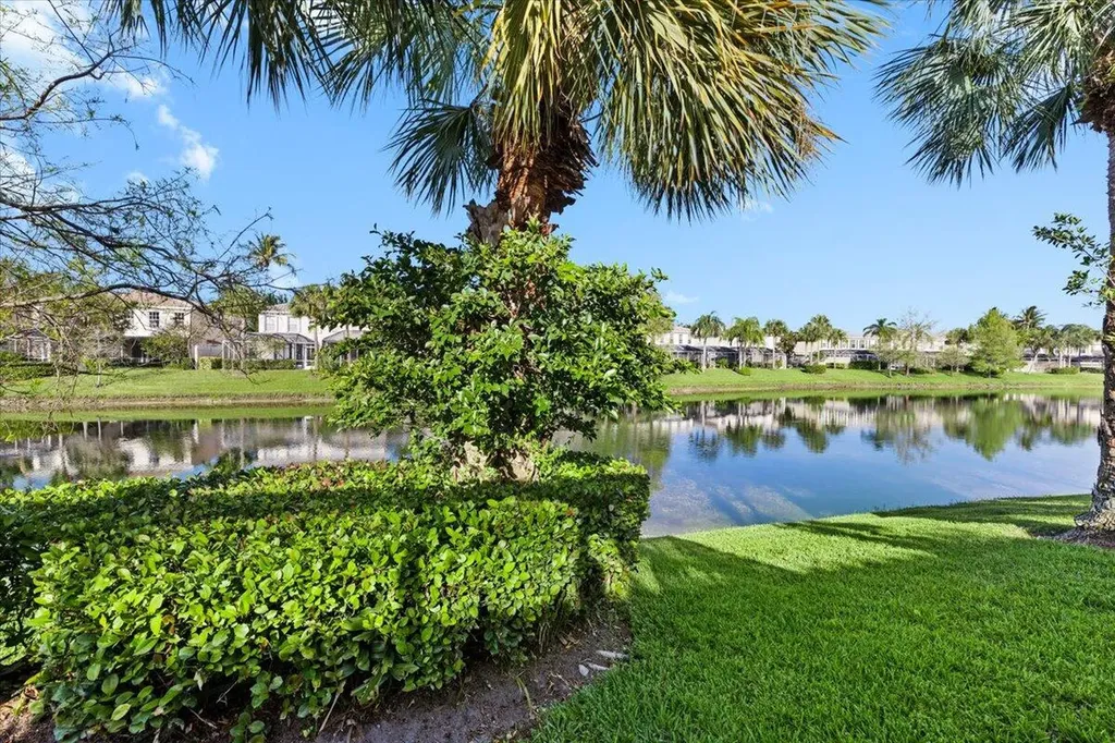 142 Santa Barbara Way Palm Beach Gardens FL 33410