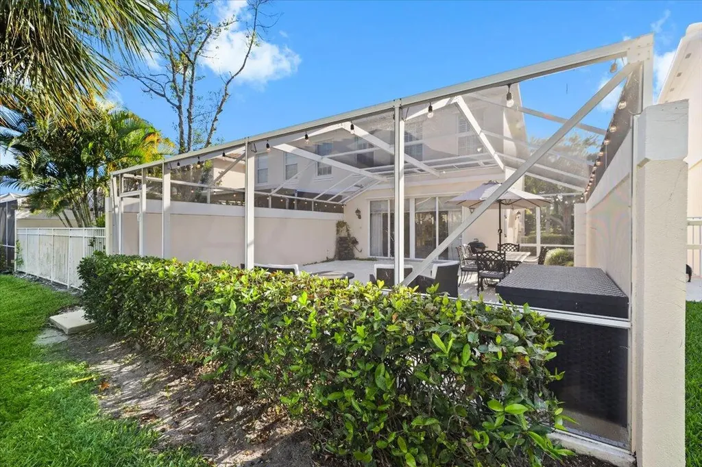 142 Santa Barbara Way Palm Beach Gardens FL 33410