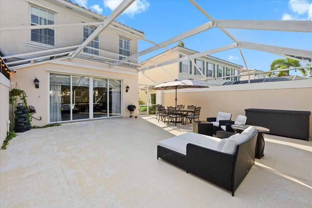142 Santa Barbara Way Palm Beach Gardens FL 33410