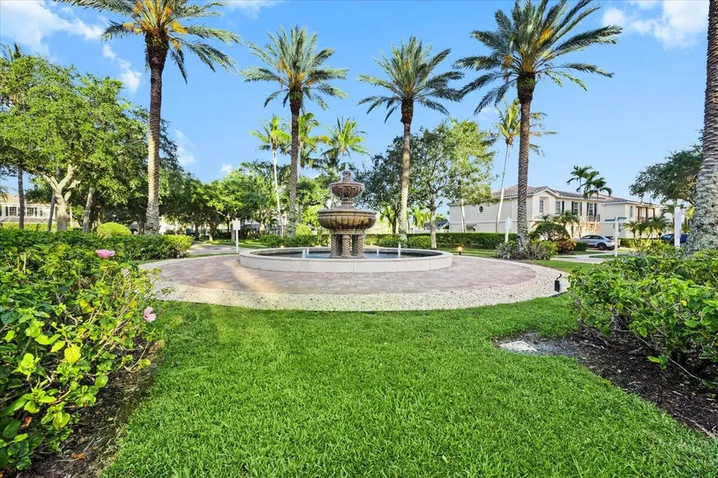 142 Santa Barbara Way Palm Beach Gardens FL 33410