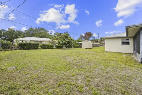 1919 Quail Court Fort Pierce FL 34982