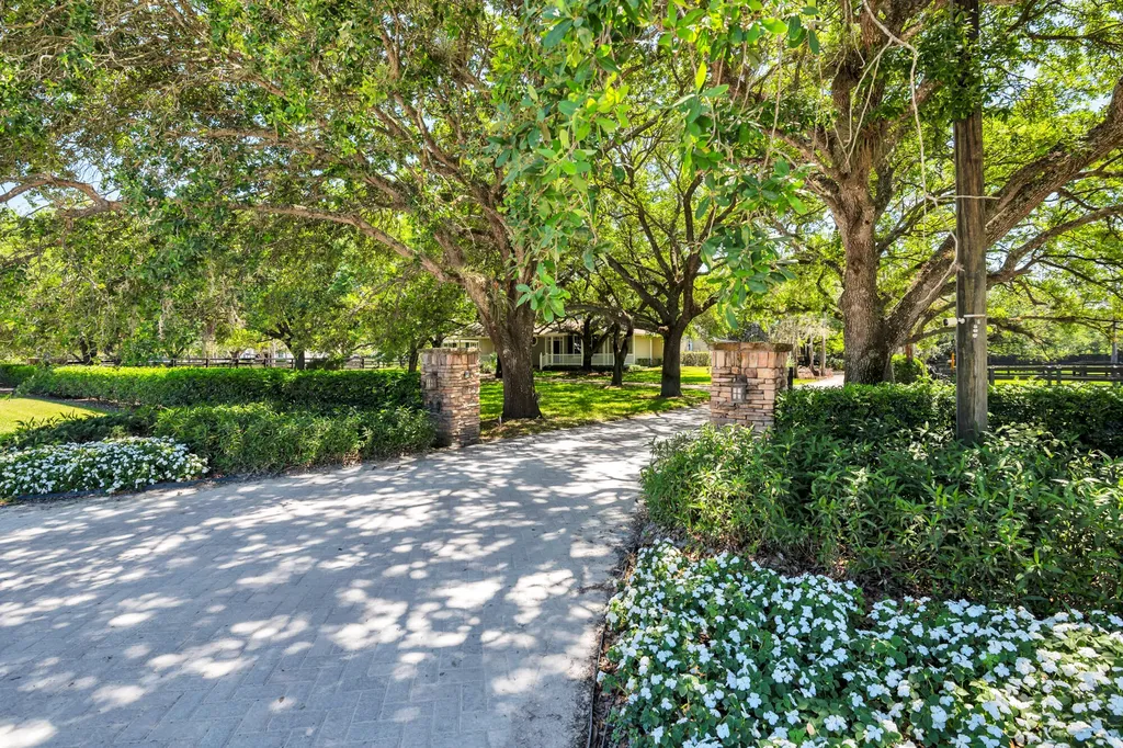 14366 Belmont Trace Wellington FL 33414
