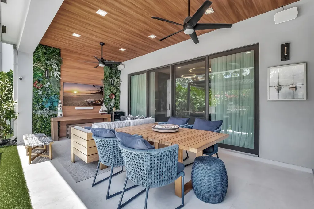 8608 Torrey Isle Terrace Boca Raton FL 33496
