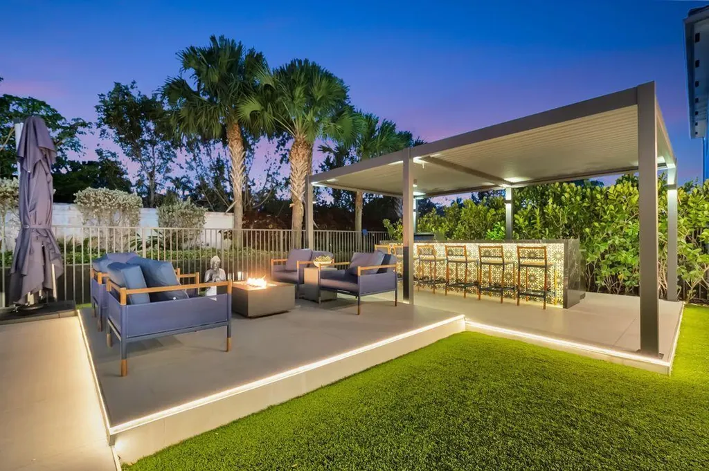 8608 Torrey Isle Terrace Boca Raton FL 33496