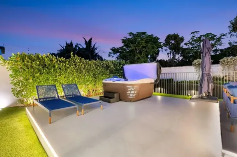 8608 Torrey Isle Terrace Boca Raton FL 33496