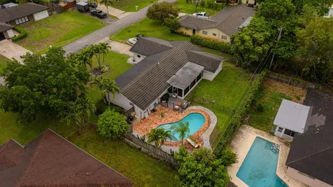 79 W Rubber Tree Drive Greenacres FL 33467