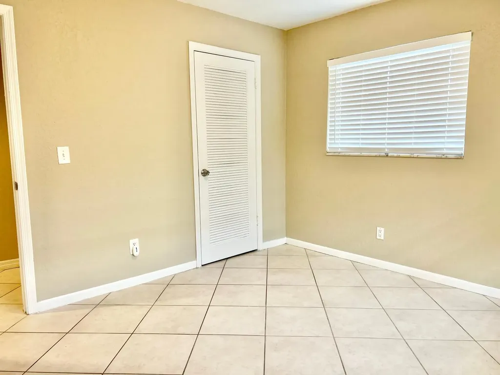 222 NW 92nd Terrace Coral Springs FL 33071