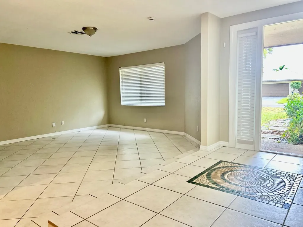 222 NW 92nd Terrace Coral Springs FL 33071