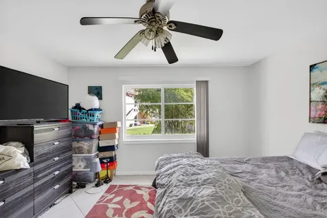 12 NE 19th Court Wilton Manors FL 33305