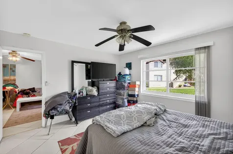 12 NE 19th Court Wilton Manors FL 33305