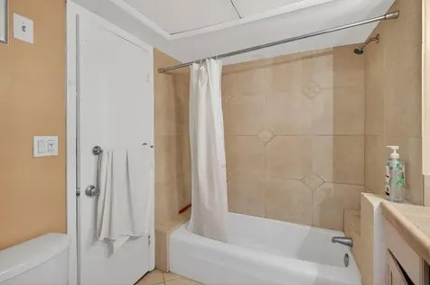 12 NE 19th Court Wilton Manors FL 33305