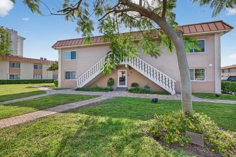 12 NE 19th Court Wilton Manors FL 33305