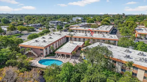 12 NE 19th Court Wilton Manors FL 33305