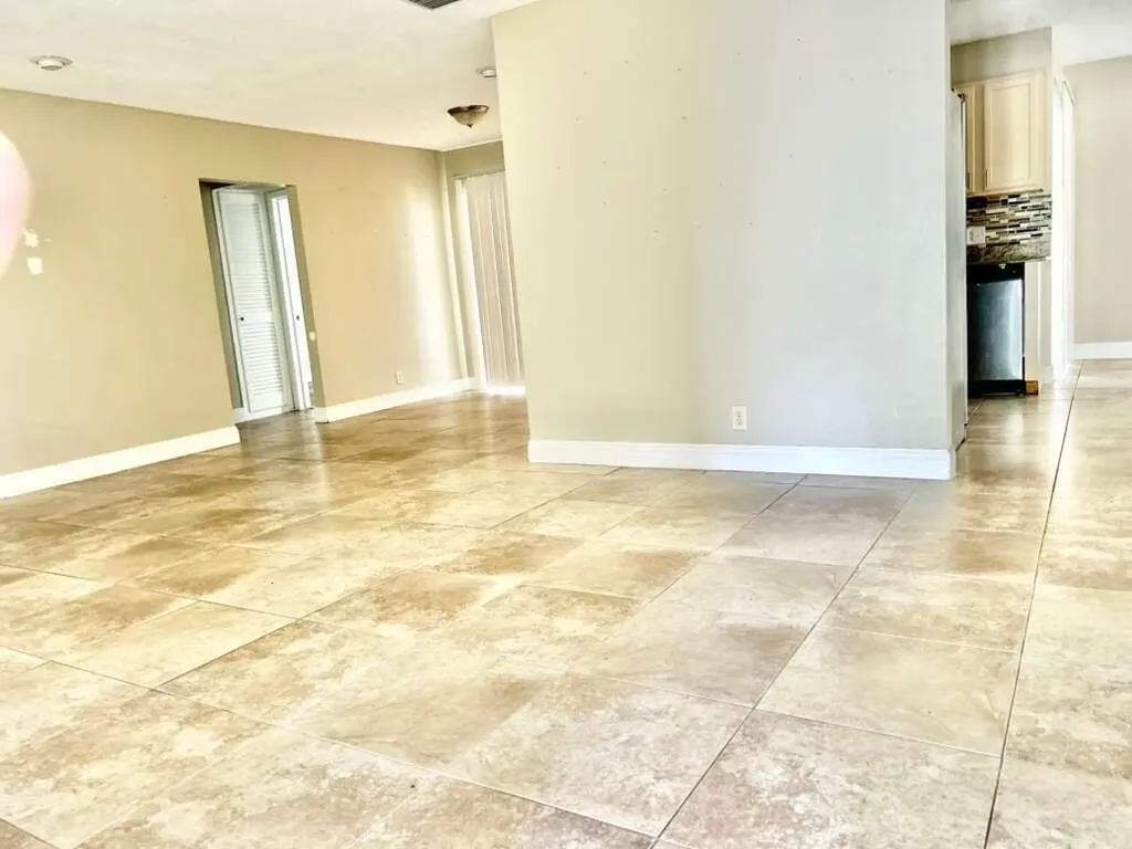 7608 NW 43rd Court Coral Springs FL 33065