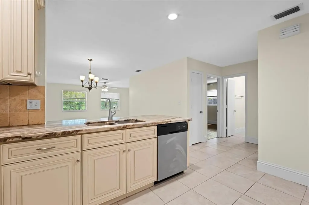 3057 NW 103rd Lane Coral Springs FL 33065