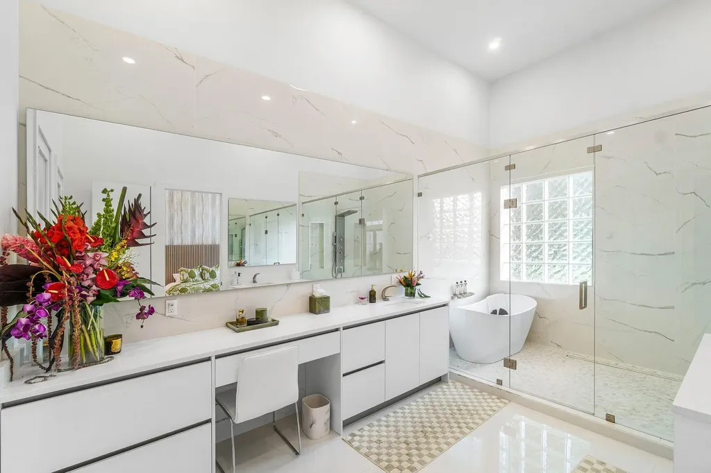 6489 San Michel Way Delray Beach FL 33484