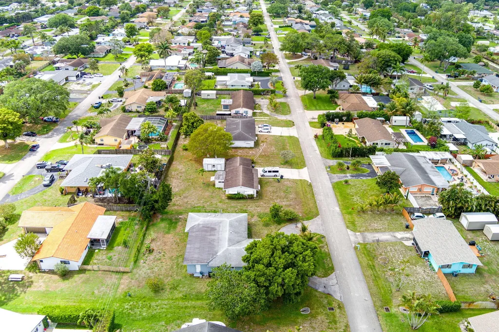 13 W Palmetto Road Lake Worth FL 33467