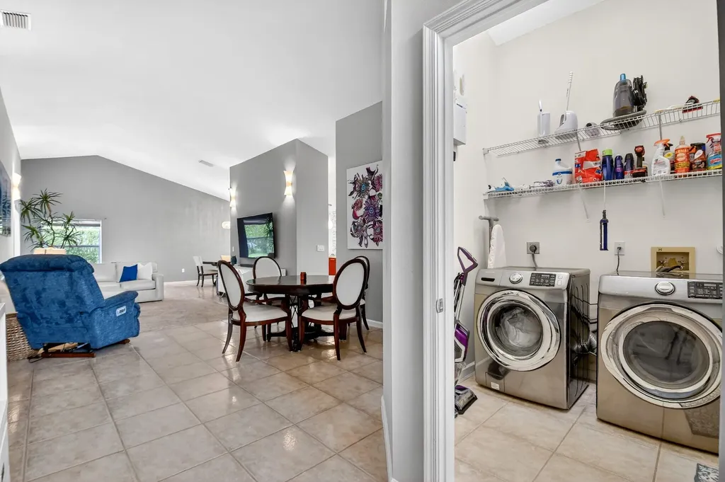 5067 Robino Circle West Palm Beach FL 33417