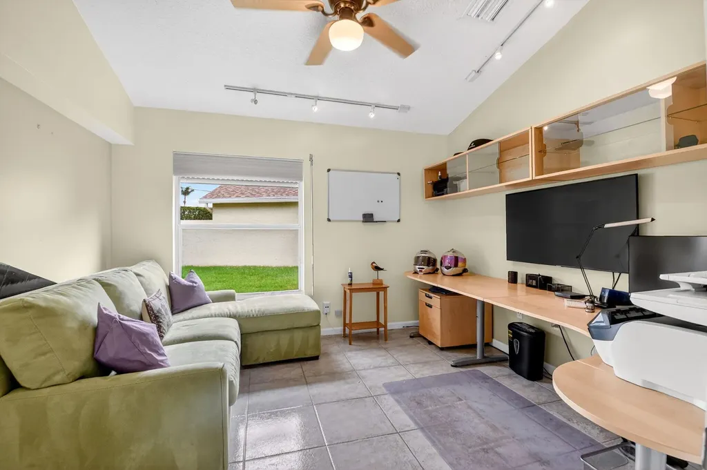 5067 Robino Circle West Palm Beach FL 33417